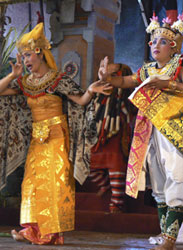 Bali dance Catur Eka Budhi3