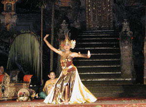 Bali Dance Chandra Wati2