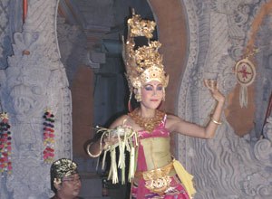 Bali Dance Nritta Dewi2