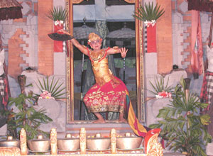 Bali Dance Sekaa Gong Karyasa3