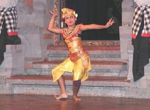 Bali Dance Sekaa Gong Wanita Mekar Sari2