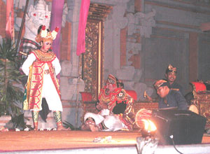 Bali Dance Sekaa Raja Peni3