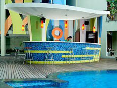 Swimming Pool Lounge