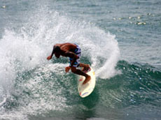 Medewi Surfer