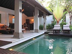 Pool & Villa