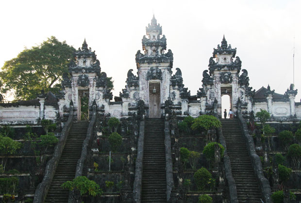 Lempuiyang Temple