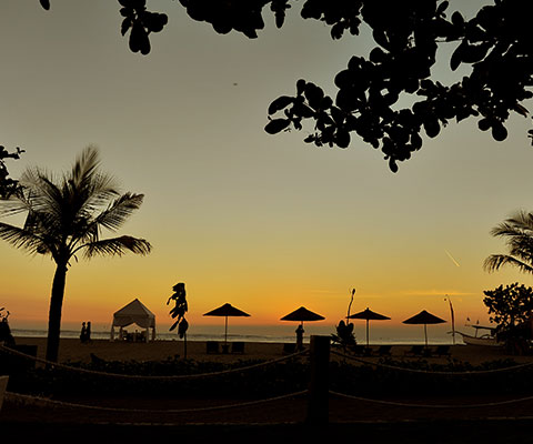 バリ島クタビーチの美しい景色をお楽しみください