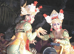バリ島舞踊 チャンドラ・ウィラブアナ3