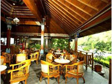 Taman Sari ガーデンレストラン