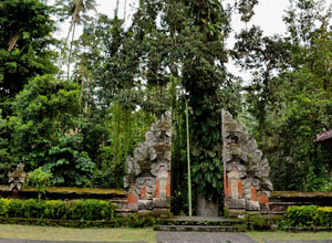 グヌンルバ寺院2
