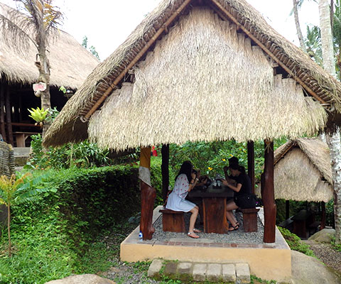 バリ島の雰囲気満載のコーヒーショップ